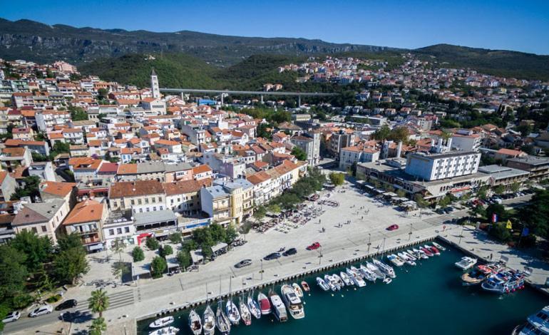 Apartment Lona Crikvenica Bagian luar foto